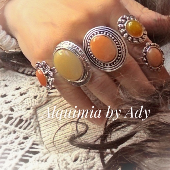 Oversized Silver and yellow jade adjustable Ring - Picture 7 of 7